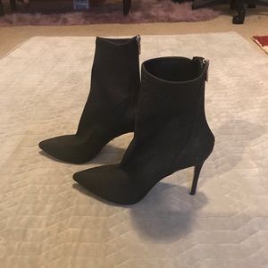 Eva pointed toe boots Jewel Badgley Mischka 7.5